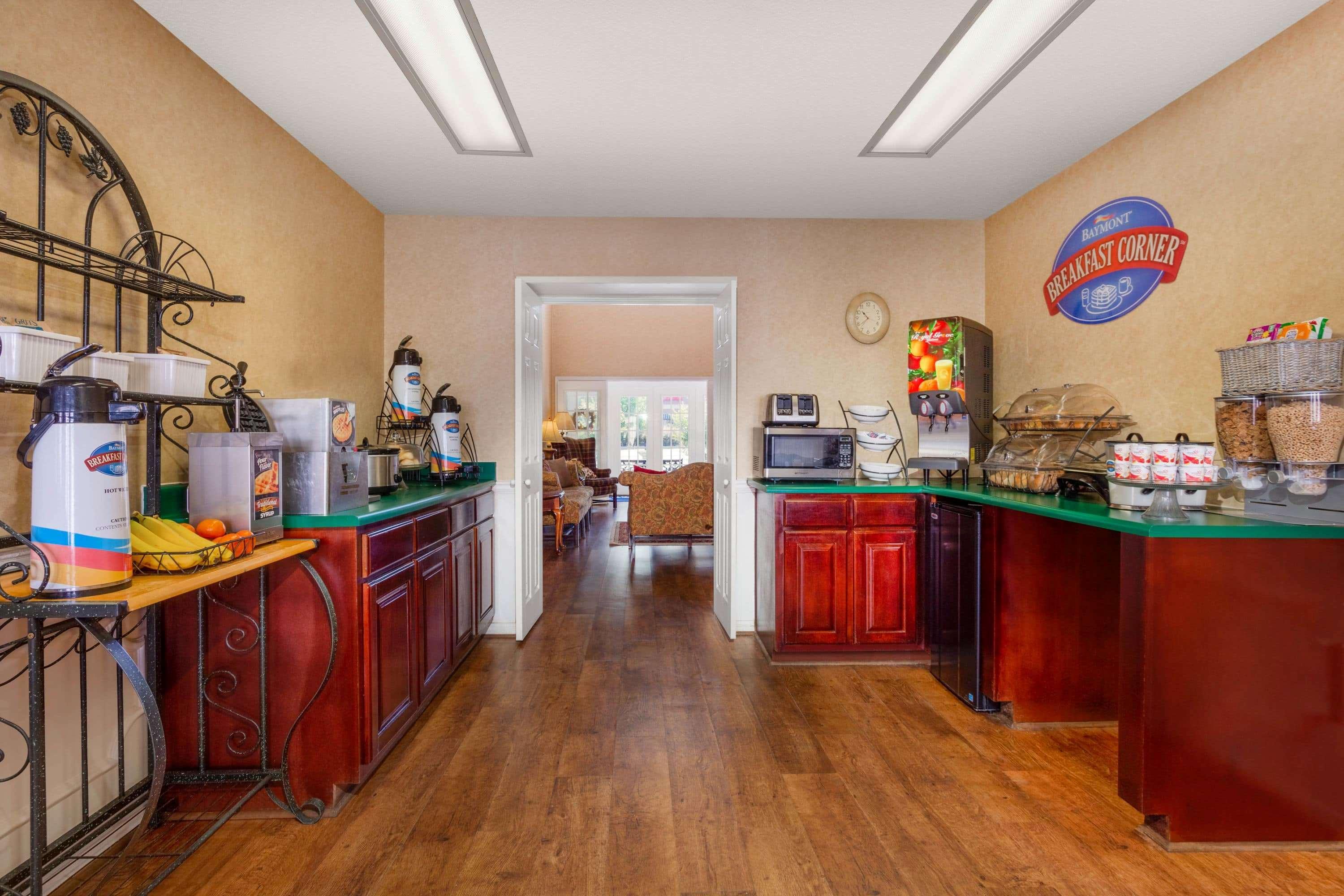 Baymont By Wyndham Easley/Greenville Esterno foto